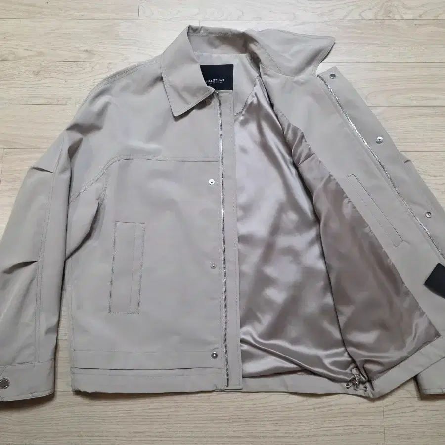 질스튜어트뉴욕 카라넥 세미오버 쉘파카 점퍼 M 100-105 정가 79만원 새제품