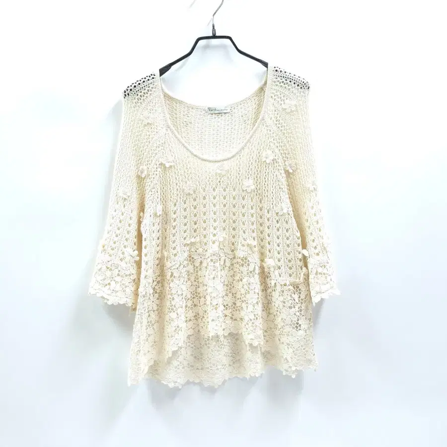 earth misic&ecology 어스 뮤직앤에콜로지 스칼럽 코튼 크로쉐 썸머니트 C618