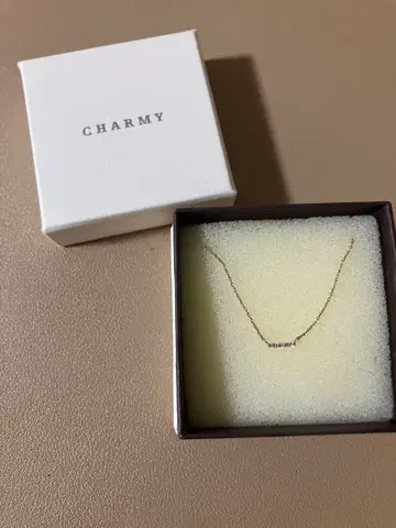 CHARMY 목걸이 골드 컬러 큐빅