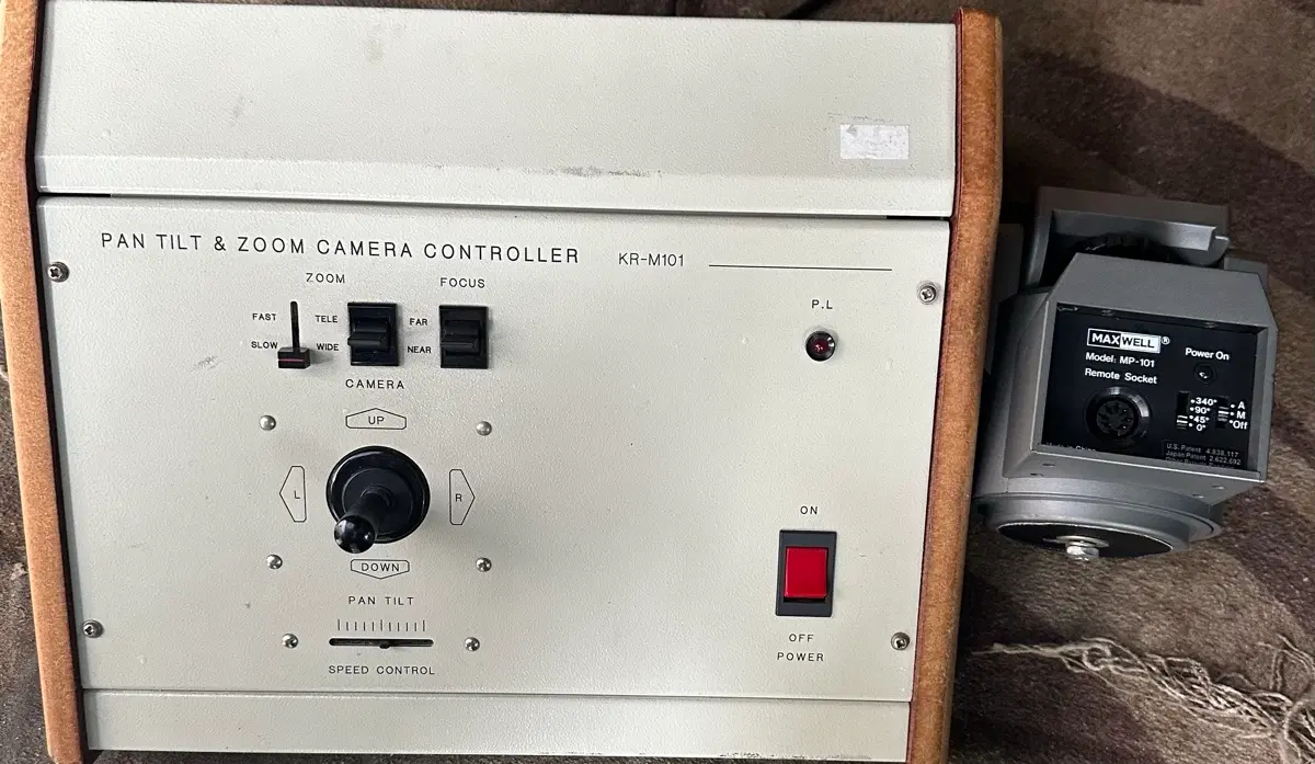 MAXWELL PAN TILT & ZOOM CAMERA CONTROLLER KR-M101