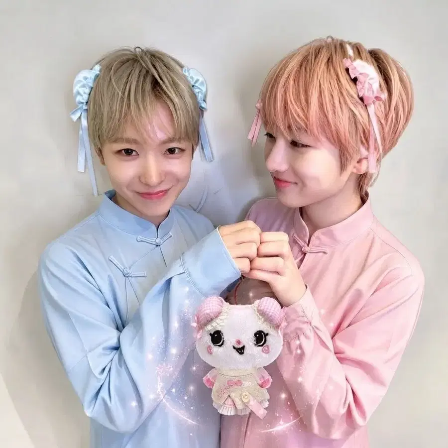 [품절] 엔시티 위시 위시돌 중국풍 판커우 의상 + 리본 프릴 헤어장식