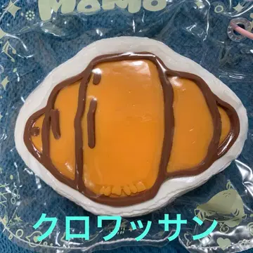 MOMO 라인 밀크레이프