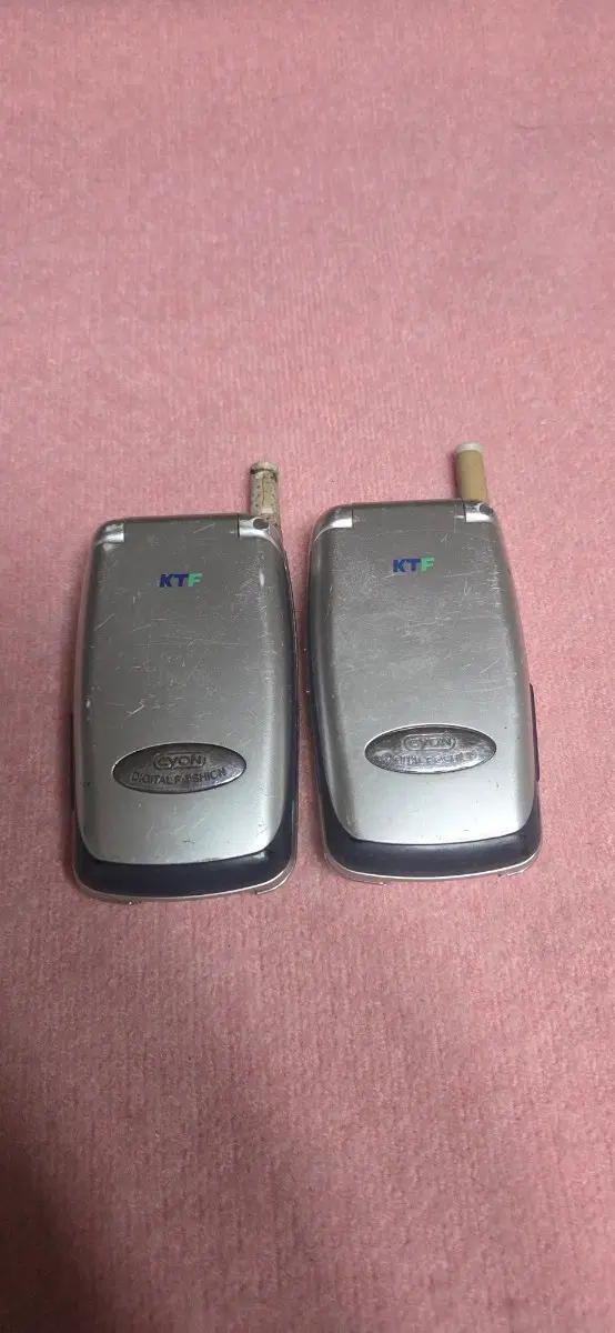 LG싸이언 풍뎅이폰 CYBER-P3000 2대 일괄