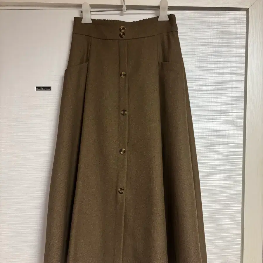 브라운 플레어 스커트