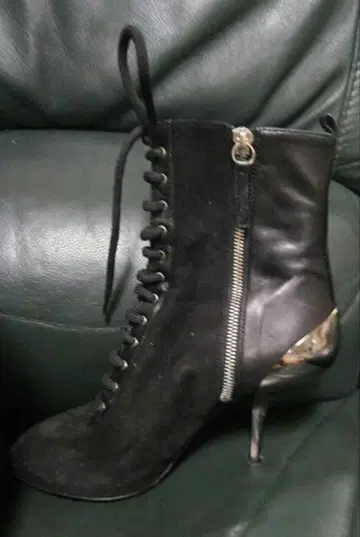 쥬세페 자노티 메탈 힐 부츠 Giuseppe Zanotti