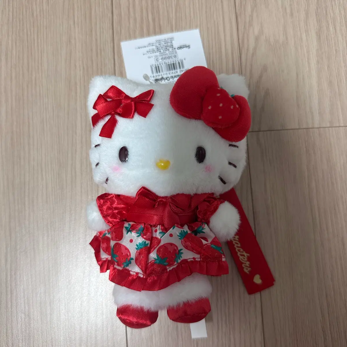 딸기 헬로키티인형