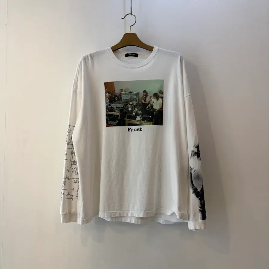 언더커버 25aw 파우스트 그래픽 아트워크 롱슬리브