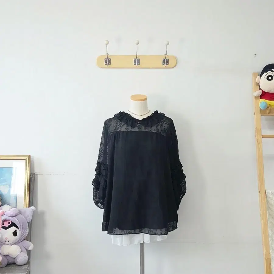 빈티지 만원샵 O.A.RO 블랙 러블리 블라우스