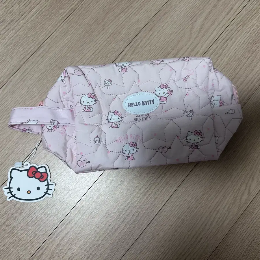 헬로키티 파우치