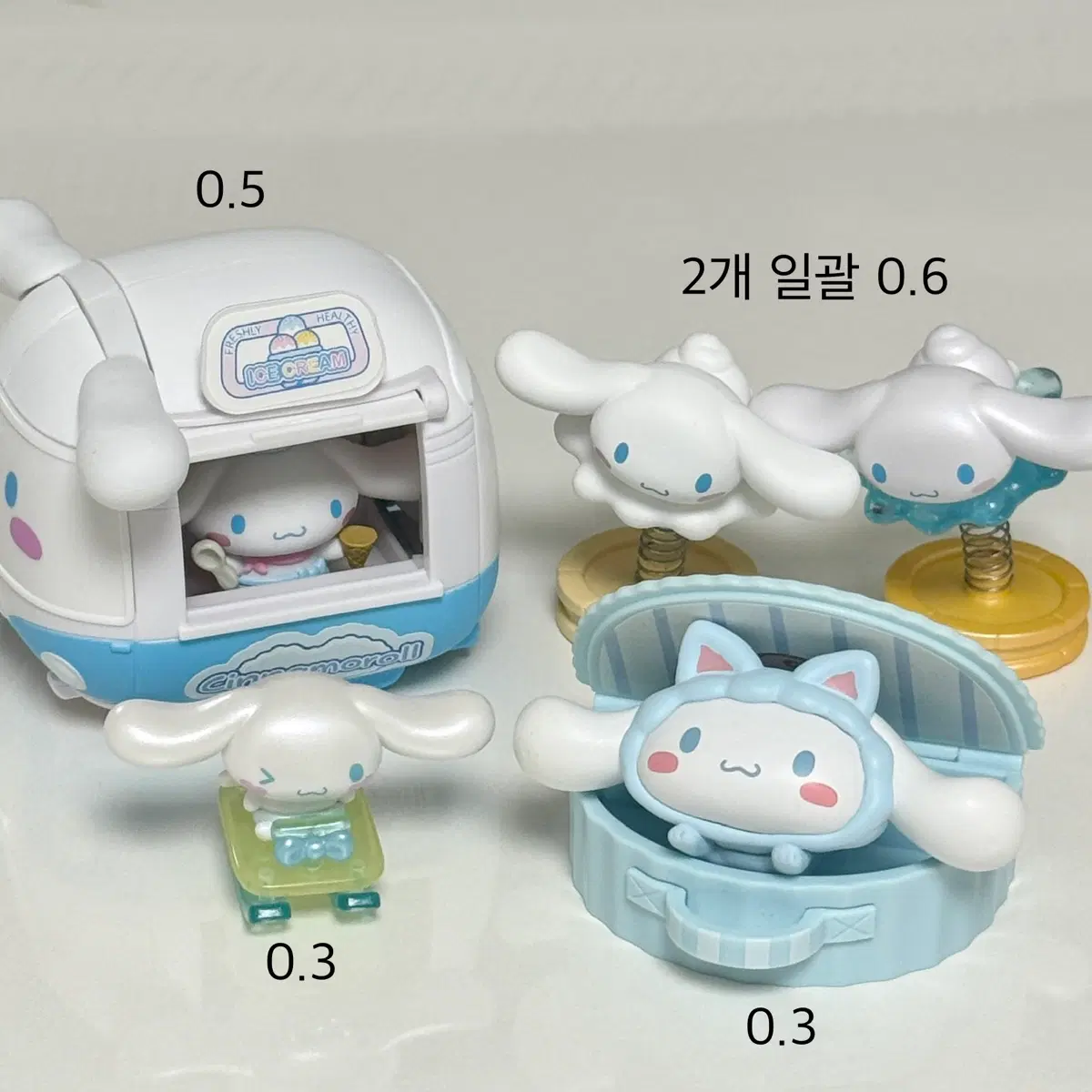 산리오 시나모롤 피규어