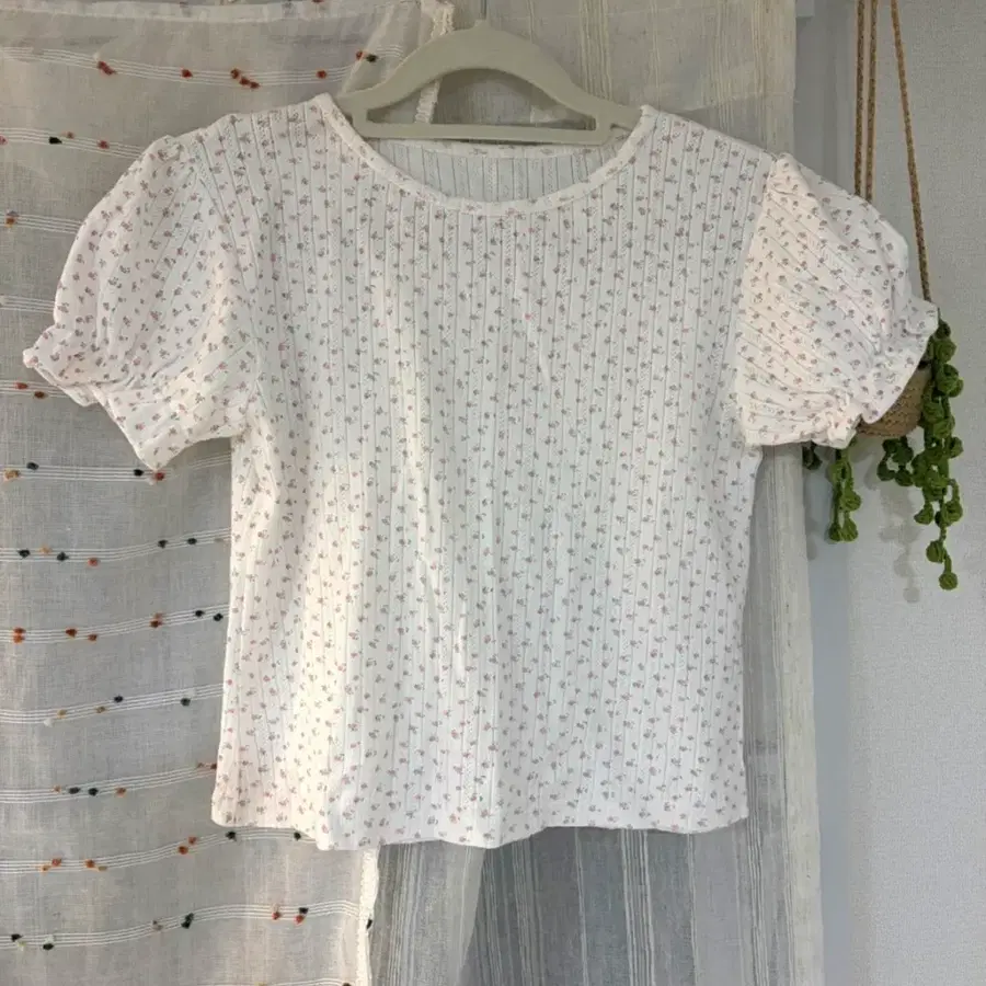 1회 착용) 스코티 오드리 티셔츠 audrey t-shirt white