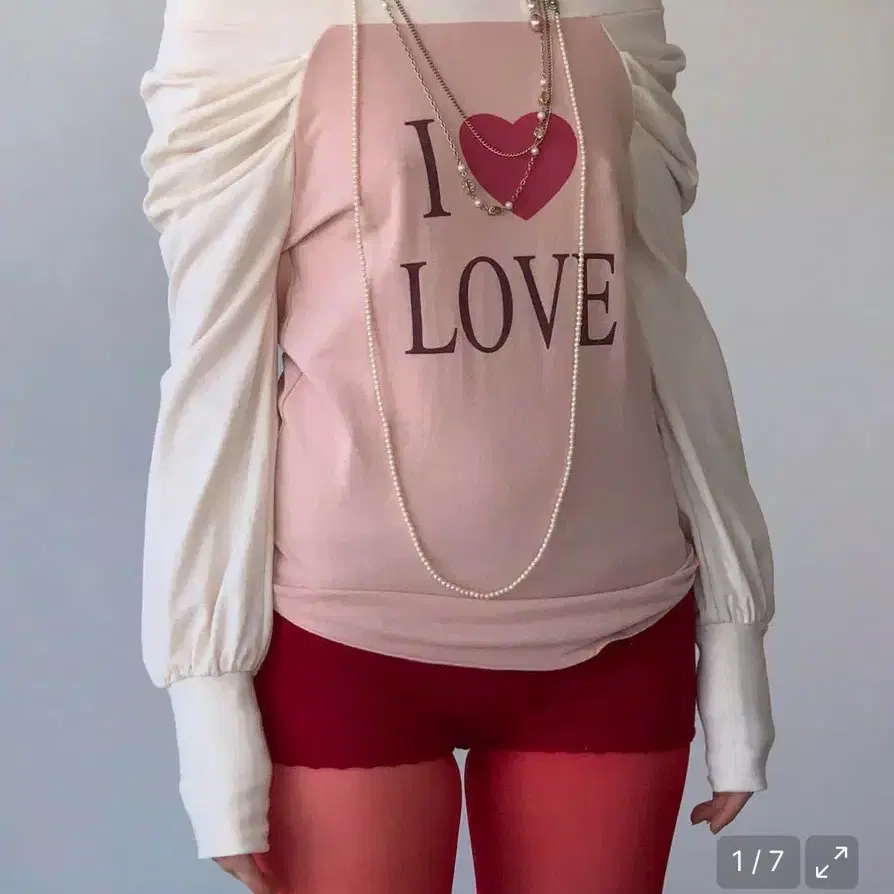 삽니다) Love Off-Shoulder Tee Peach