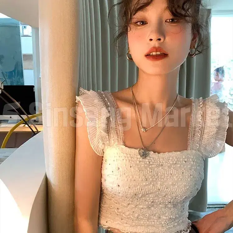 [빠른발송] 크롭 큐빅 찡 쉬폰 어깨끈 레이스 나시 오프숄더 투웨이