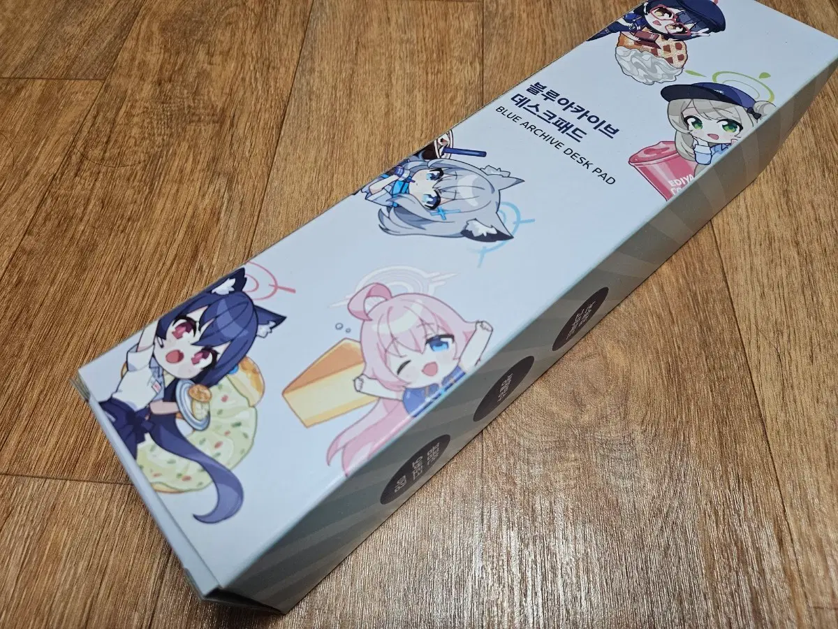 블루 아카이브 이디야 데스크패드