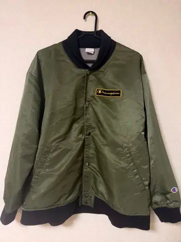 Champion 바시티 자켓 올리브 블랙 자수 로고 M