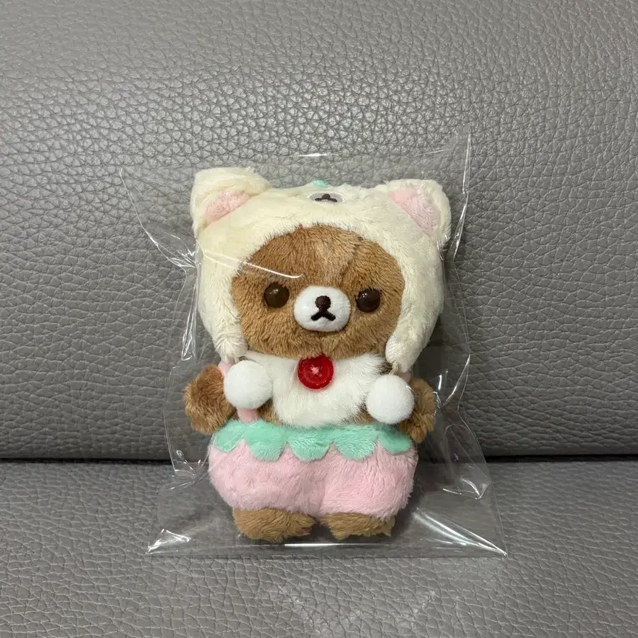 산엑스 딸기의 하루 코구마 인형키링 (일본 정품)