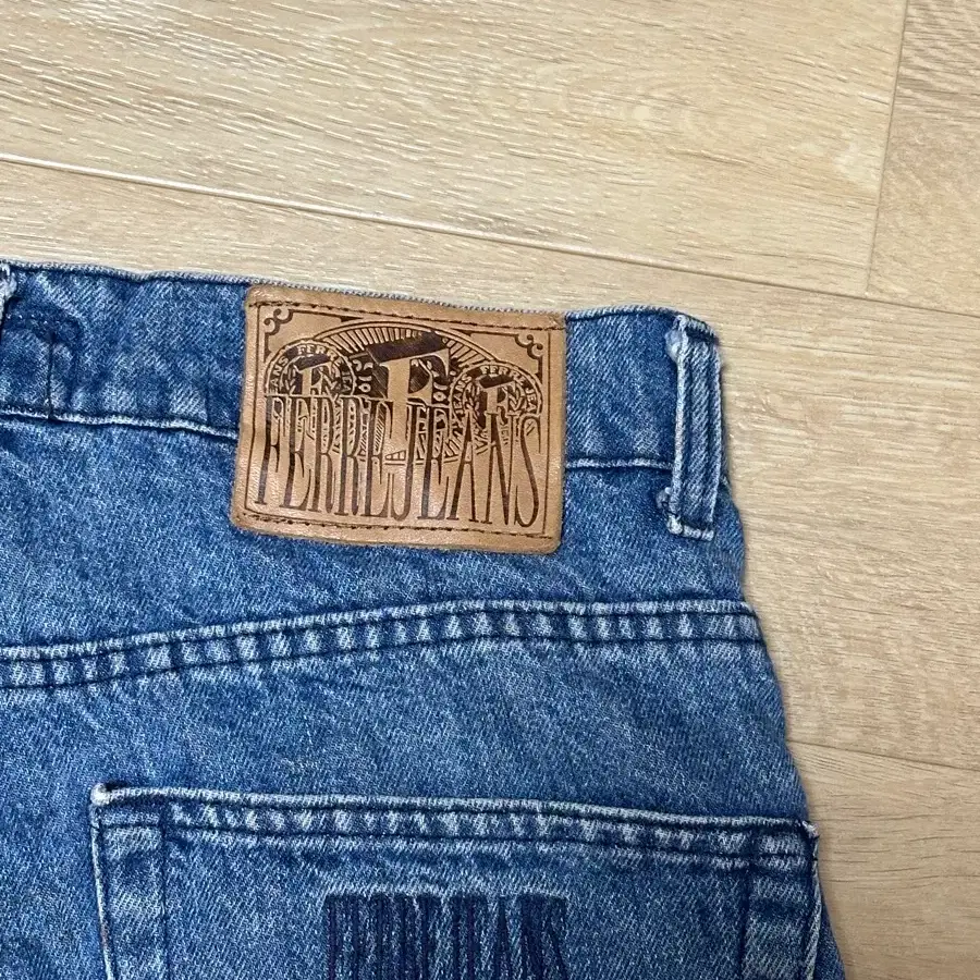 [32] 90s 펠레펠레 자수 포인트 데님 팬츠