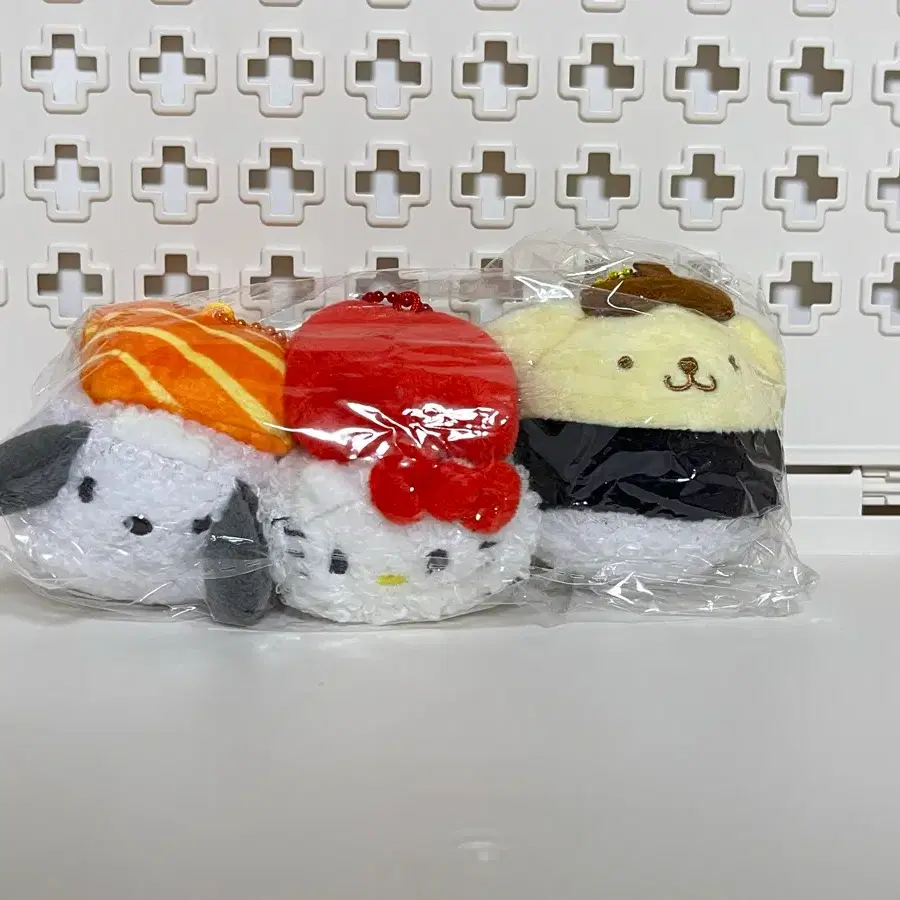 산리오 스시 인형 키링 3종 세트 새상품