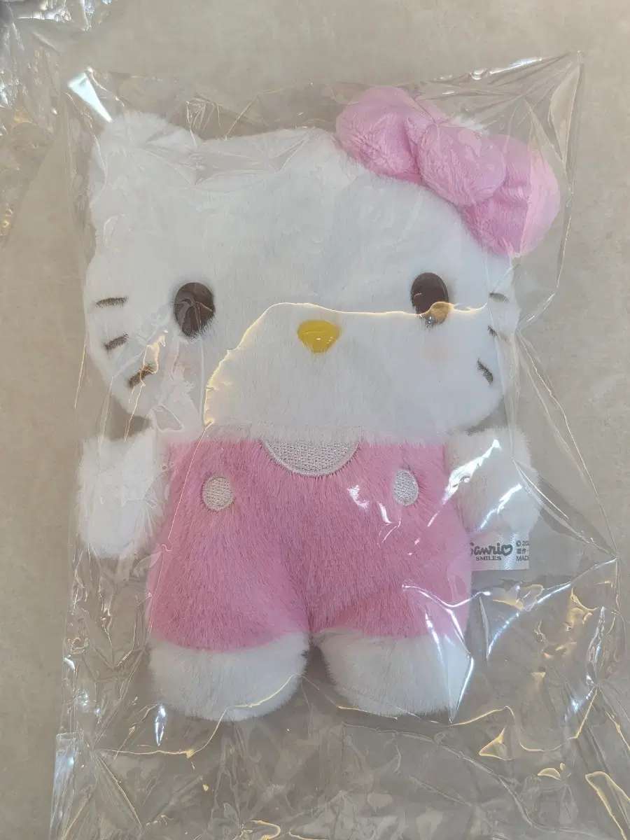 산리오 하라주쿠 한정 와펜 키티 인형