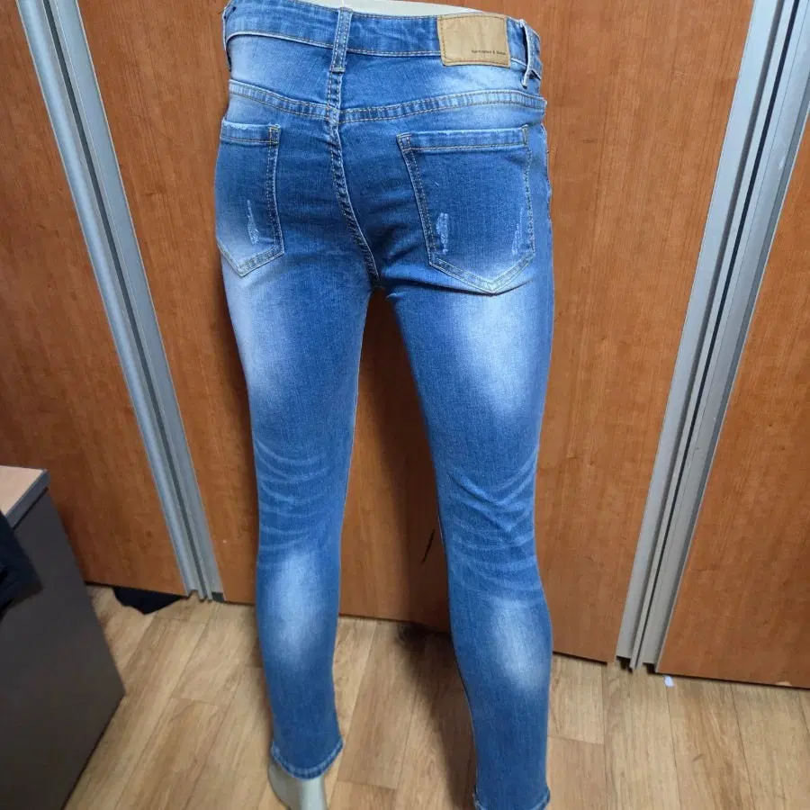 BOBUS스판스키니청바지32입니다만실측고려30에서31정도