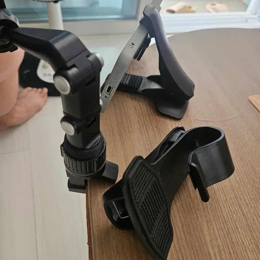 거치대 스탠드 집게형 휴대폰 스탠드 차량 자동차 등