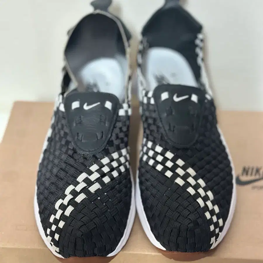 nike airwoven