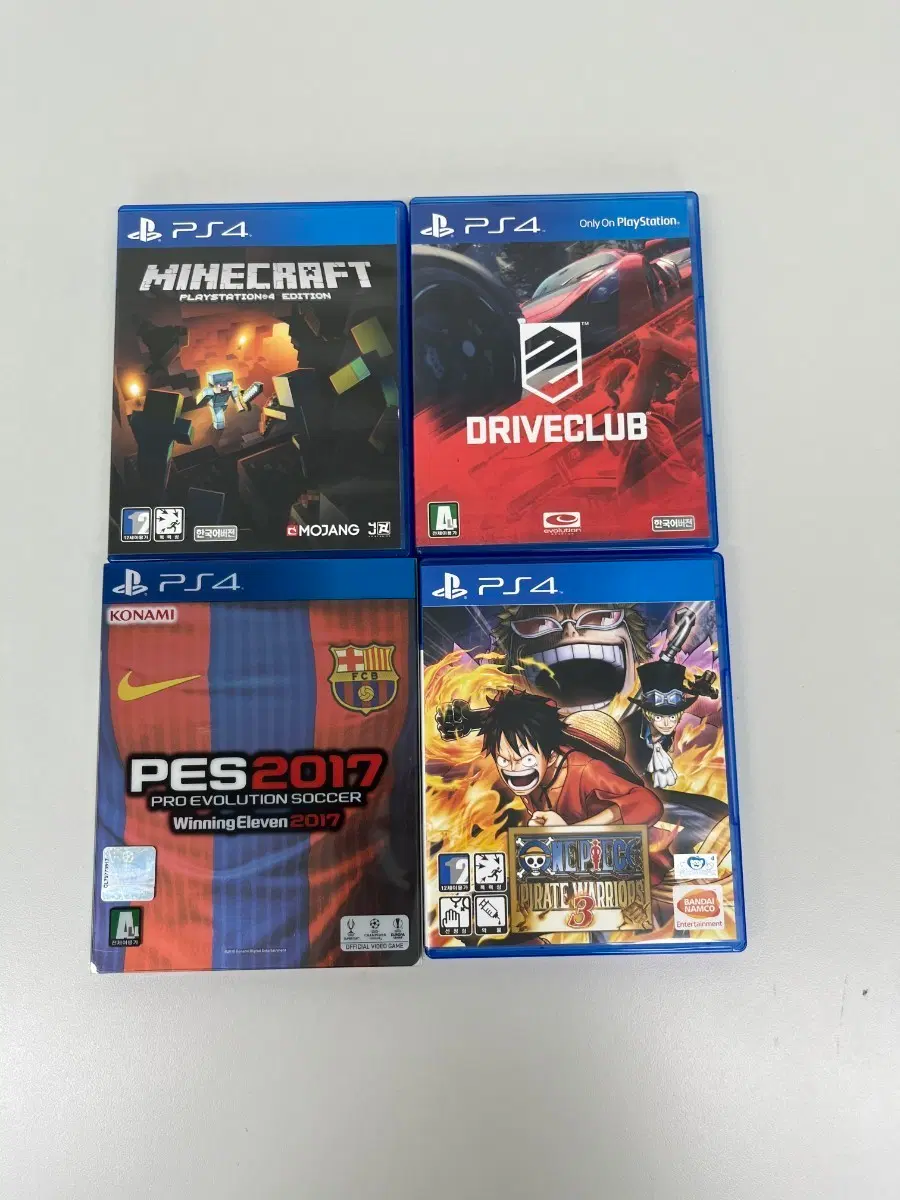 PS4 게임 4종 모음집