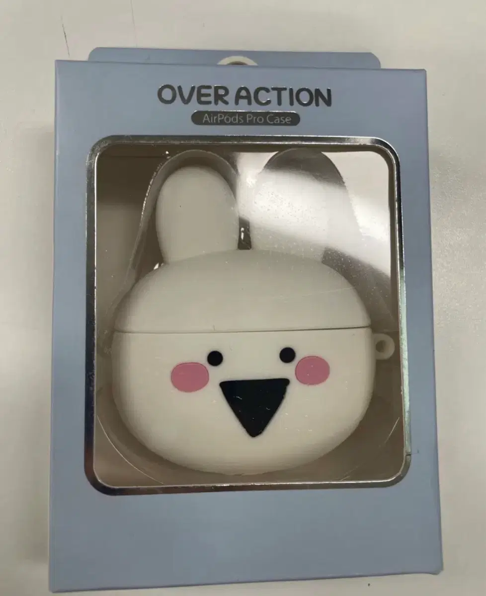 오버액션 토끼 에어팟 프로 케이스