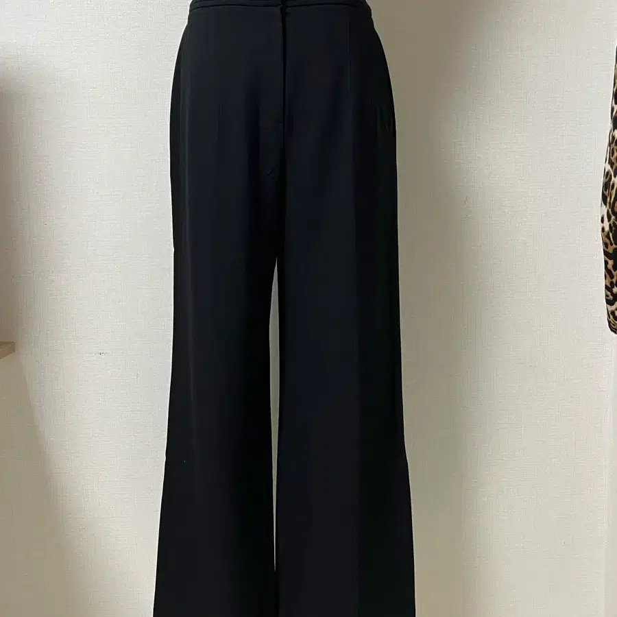 DECO 데코 블랙 23년와이드 팬츠 S 64-90 / 가을바지 새옷급