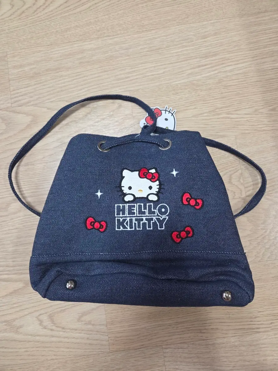 (새상품) 헬로키티 청 데님 가방