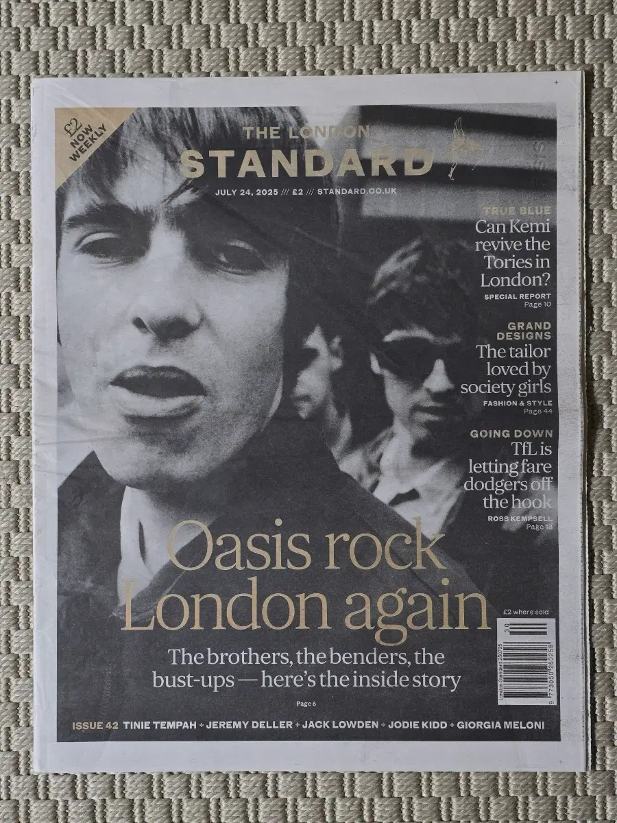 매거진 oasis 오아시스 THE LONDON STANDARD
