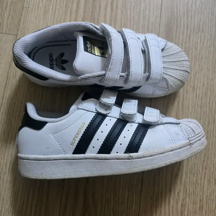 키즈 아디다스 찍찍이 운동화 180