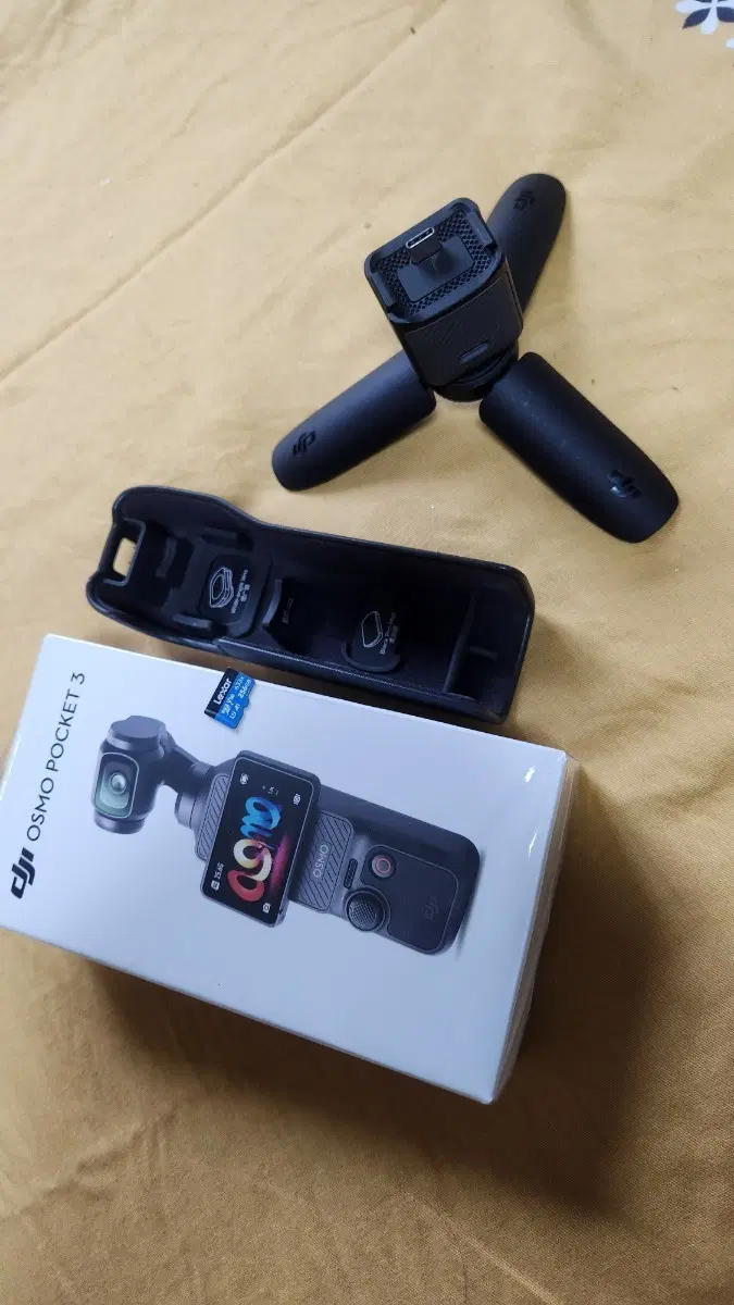 DJI 오즈모 포켓 3 짐벌 카메라 + 256GB 메모리카드