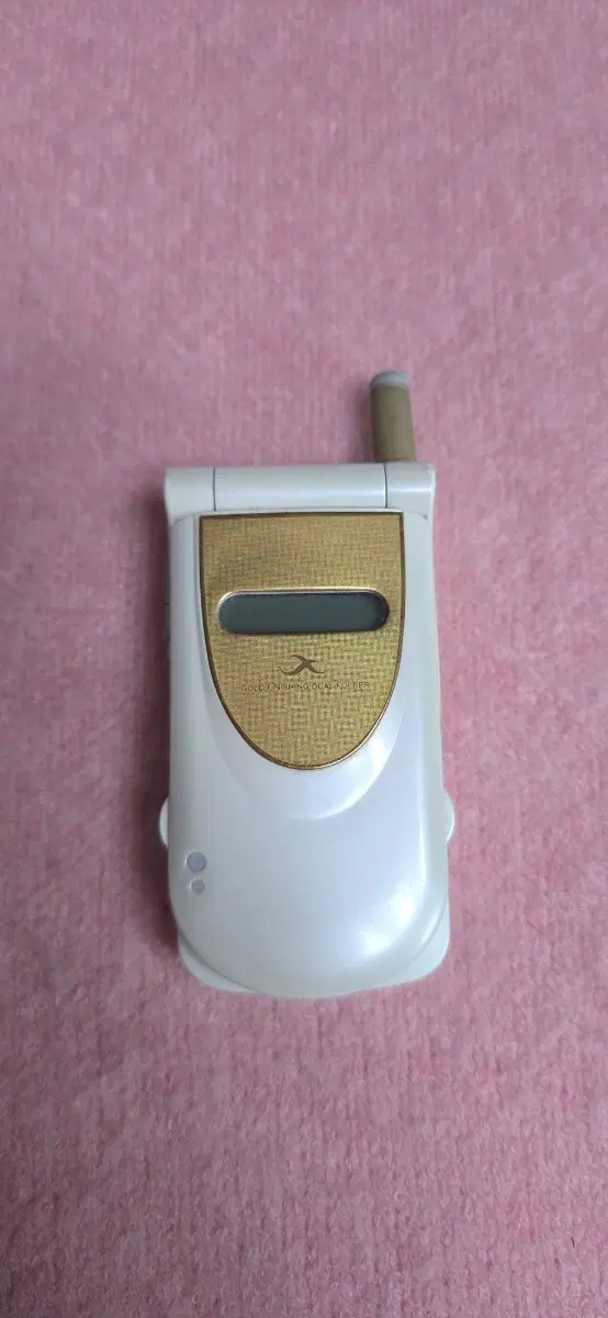한화 MICROi 87 소장 소품 전시 폰