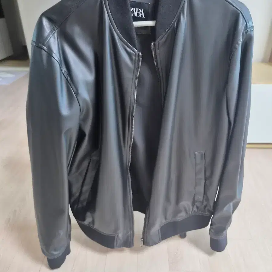 Zara 가죽잠바