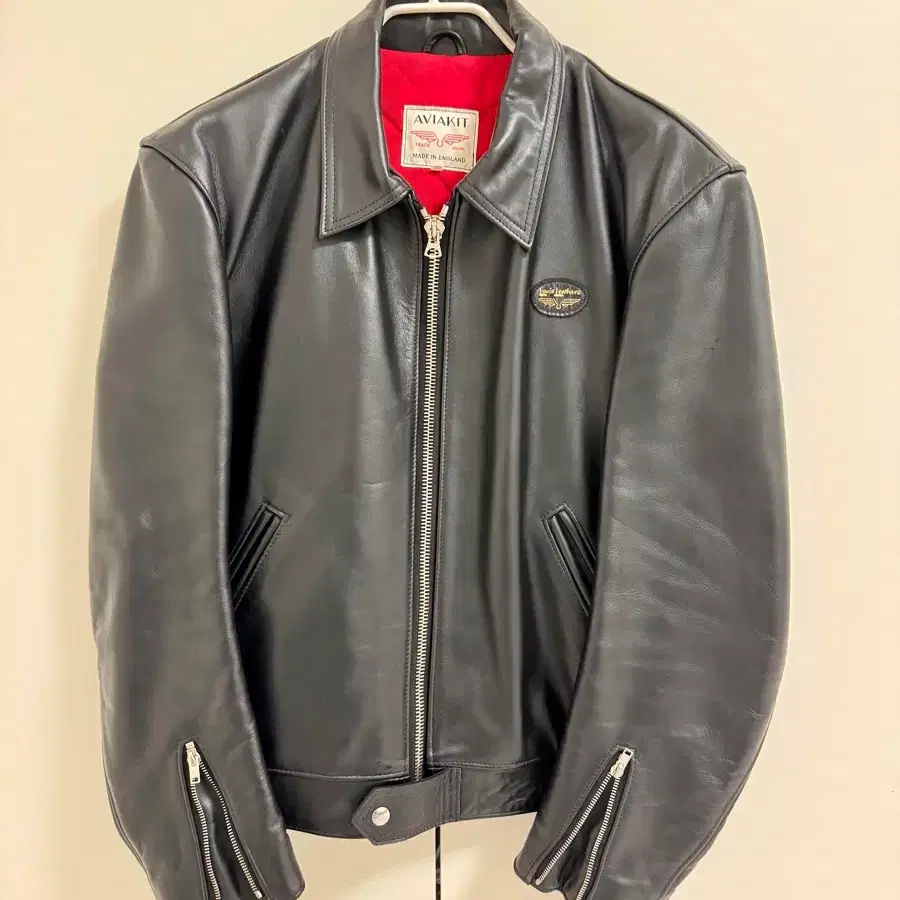 루이스 레더(Lewis Leather) 60 커세어 44