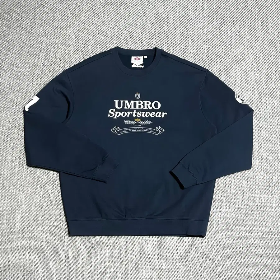 [L] Umbro 엄브로 네이비 HBL 브리티시 맨투맨
