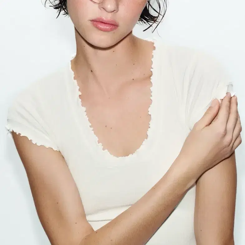 ZARA 자라 리넨 반소매 티셔츠, 자라 린넨 티셔츠, 자라 러플 티셔츠