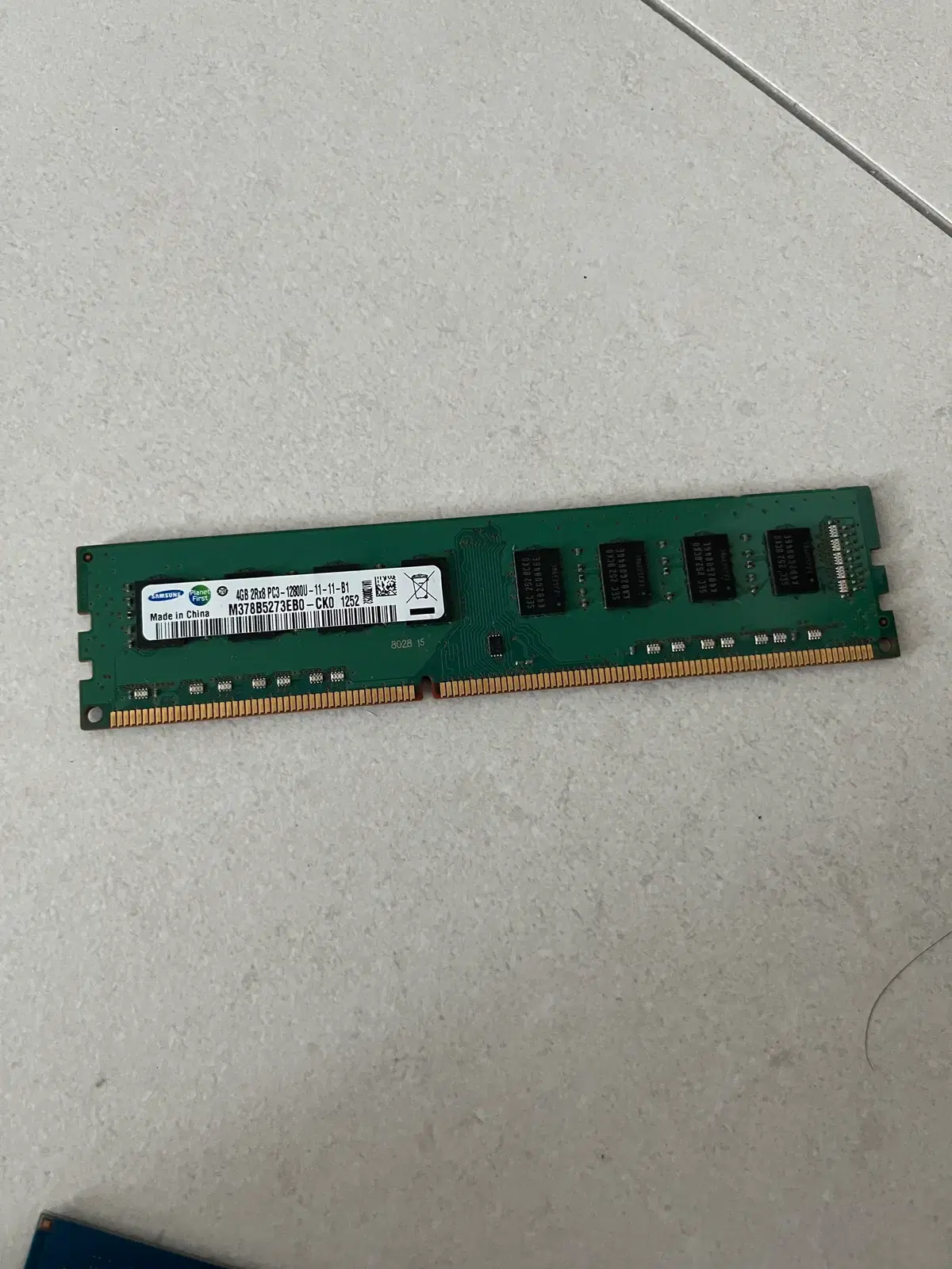 삼성전자 램 4GB DDR3 2R*8 팝니다.