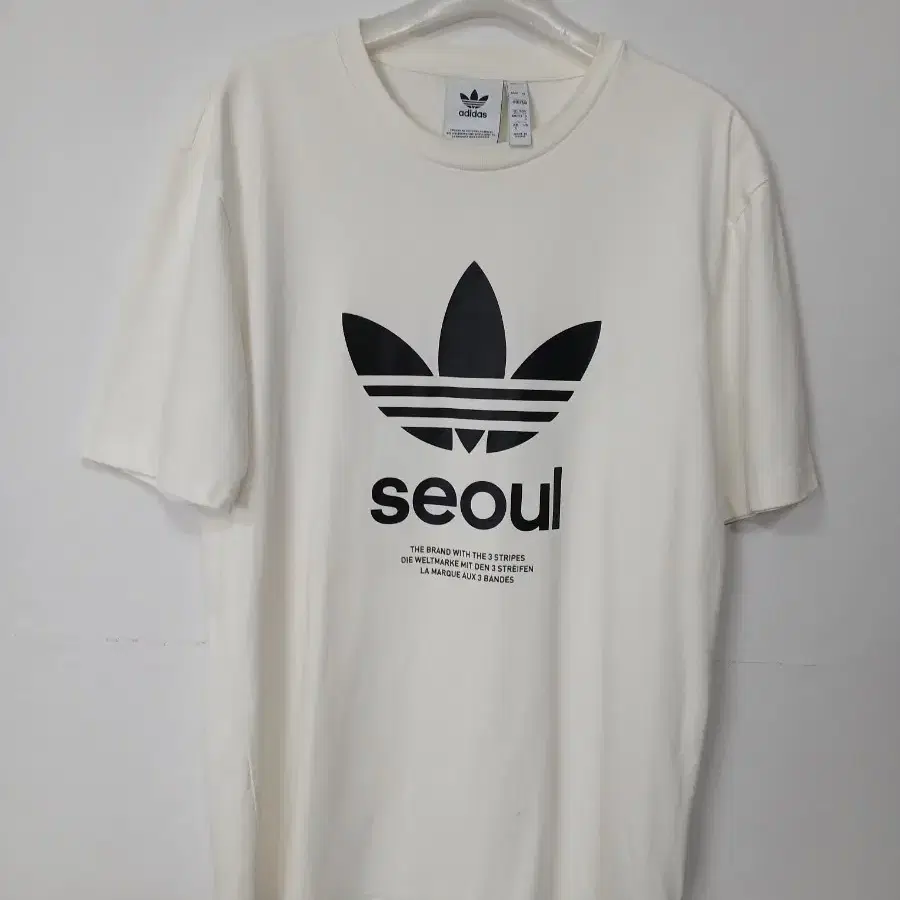 빈티지 아디다스 서울로고 화이트 반팔티 S