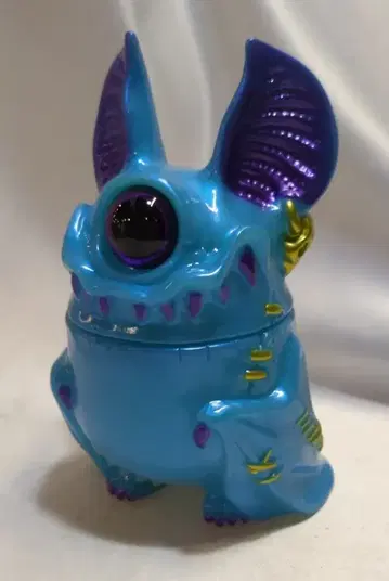 UNDEAD TOYS KAGEMARU DESIGNS 아이바트 비스트 파랑 성형/메타 보라색/금/노랑