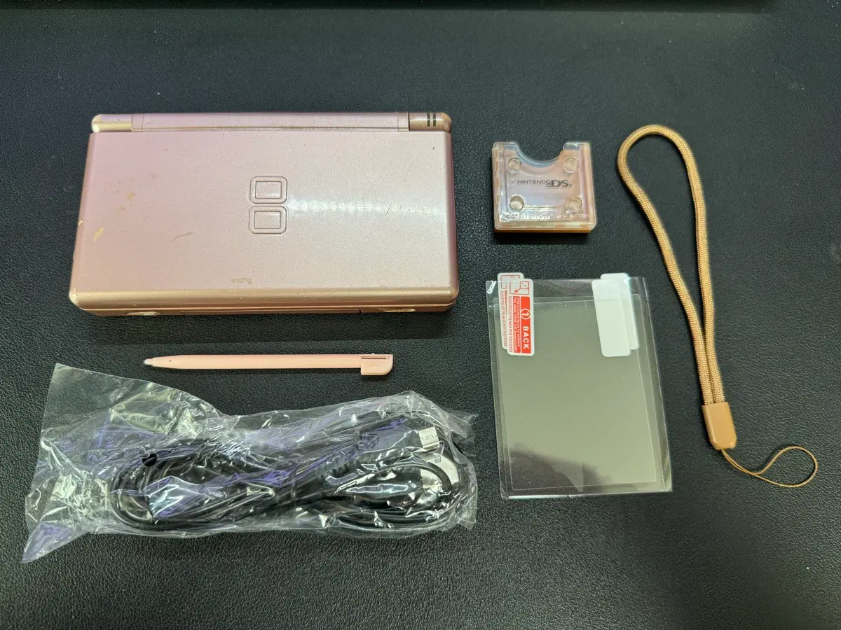 닌텐도 ds lite 로즈골드 (액세서리 포함)