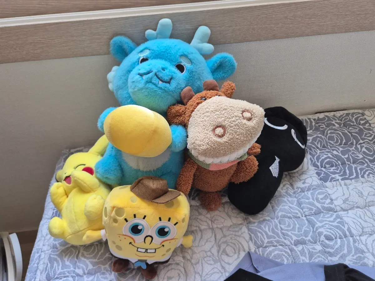 스폰지밥 피카츄 동물 인형 세트