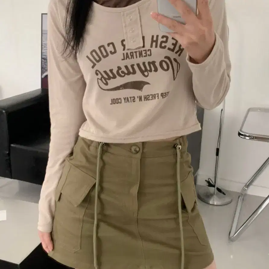 배색레터링 레이어드 크롭 긴팔티