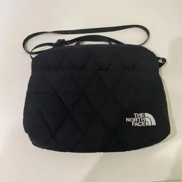 THE NORTH FACE 퀼팅 사코슈 블랙