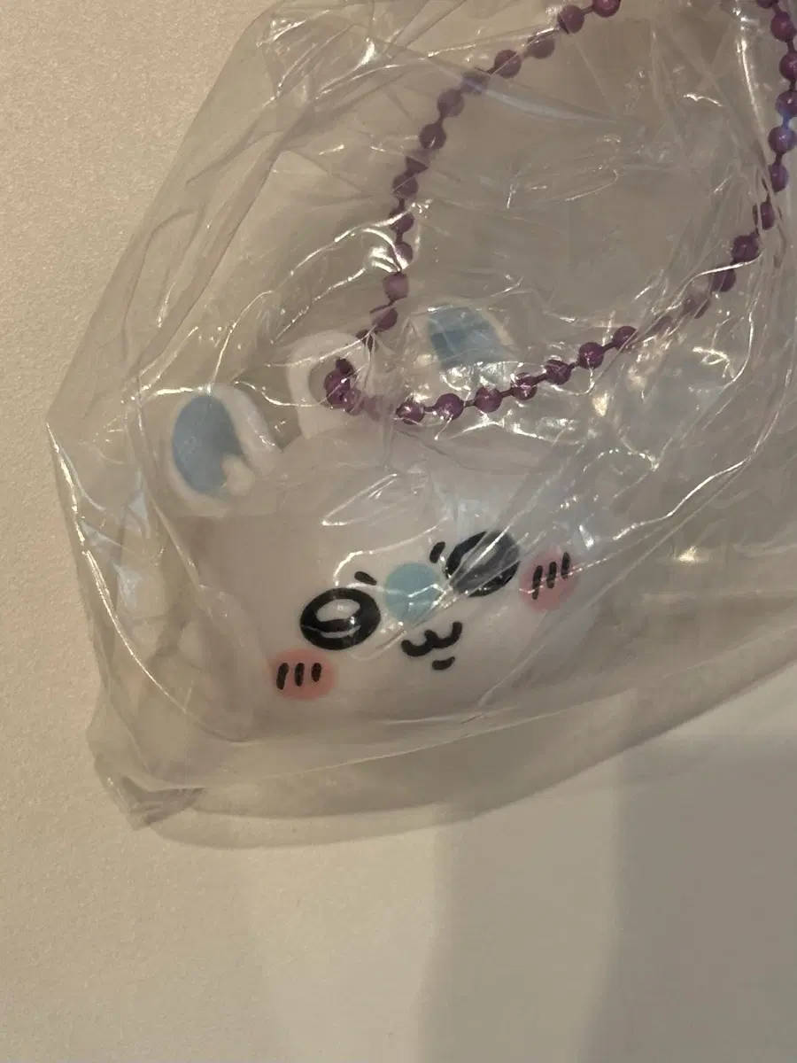 치이카와 립밤 가챠 모몽가 판매합니다 (우사기로 교환 가능)