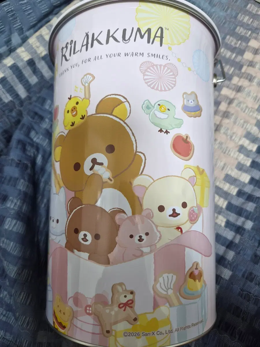 리락쿠마 원통형 수납함 틴케이스 (과자포함)