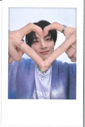 StrayKids I.N 2025 SKZ 5'CLOCK 양손 하트
