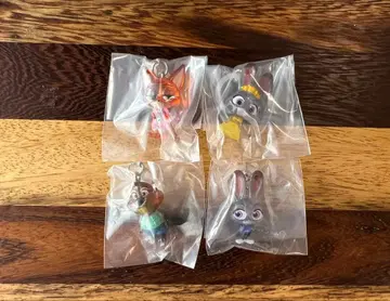주토피아 메지루시 액세서리 4개 세트