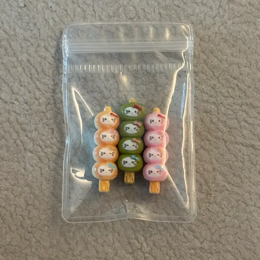 미니어처 키티 꼬치 와글와글 키링